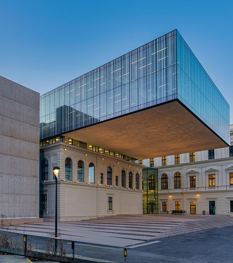 Wojskowy Instytut Łączności ul. Warszawska