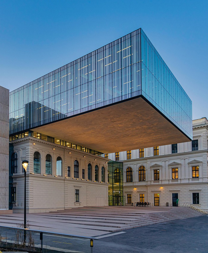 Wojskowy Instytut Łączności ul. Warszawska