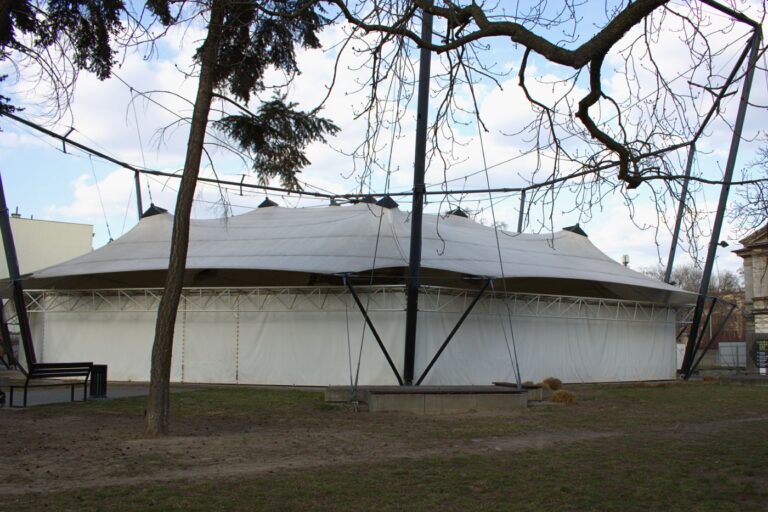 Budowa zadaszenia pawilonu edukacyjno-koncertowego dla orkiestry „Sinfonia Varsovia”